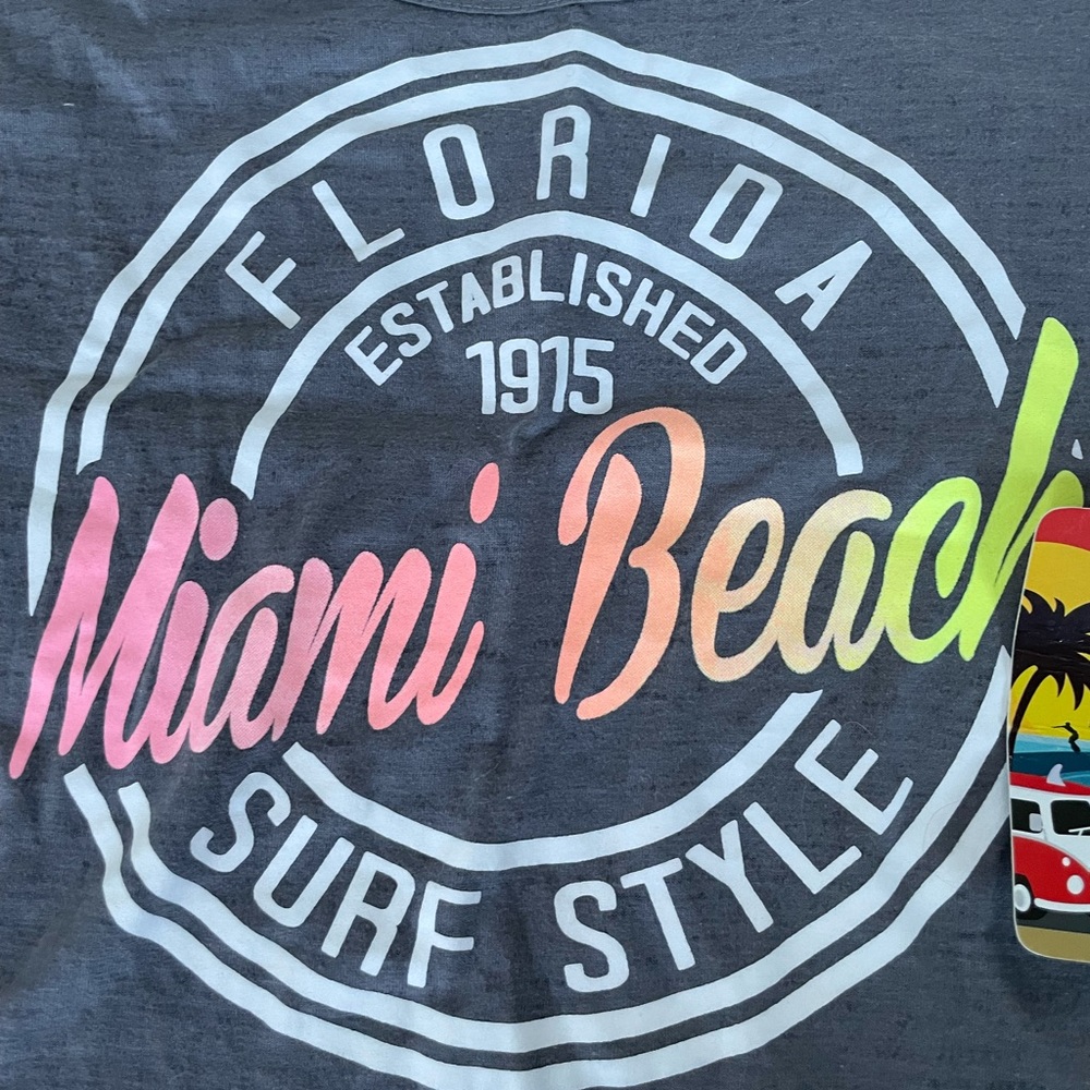 NEVER WORN Miami Surf Style Sleeve less top